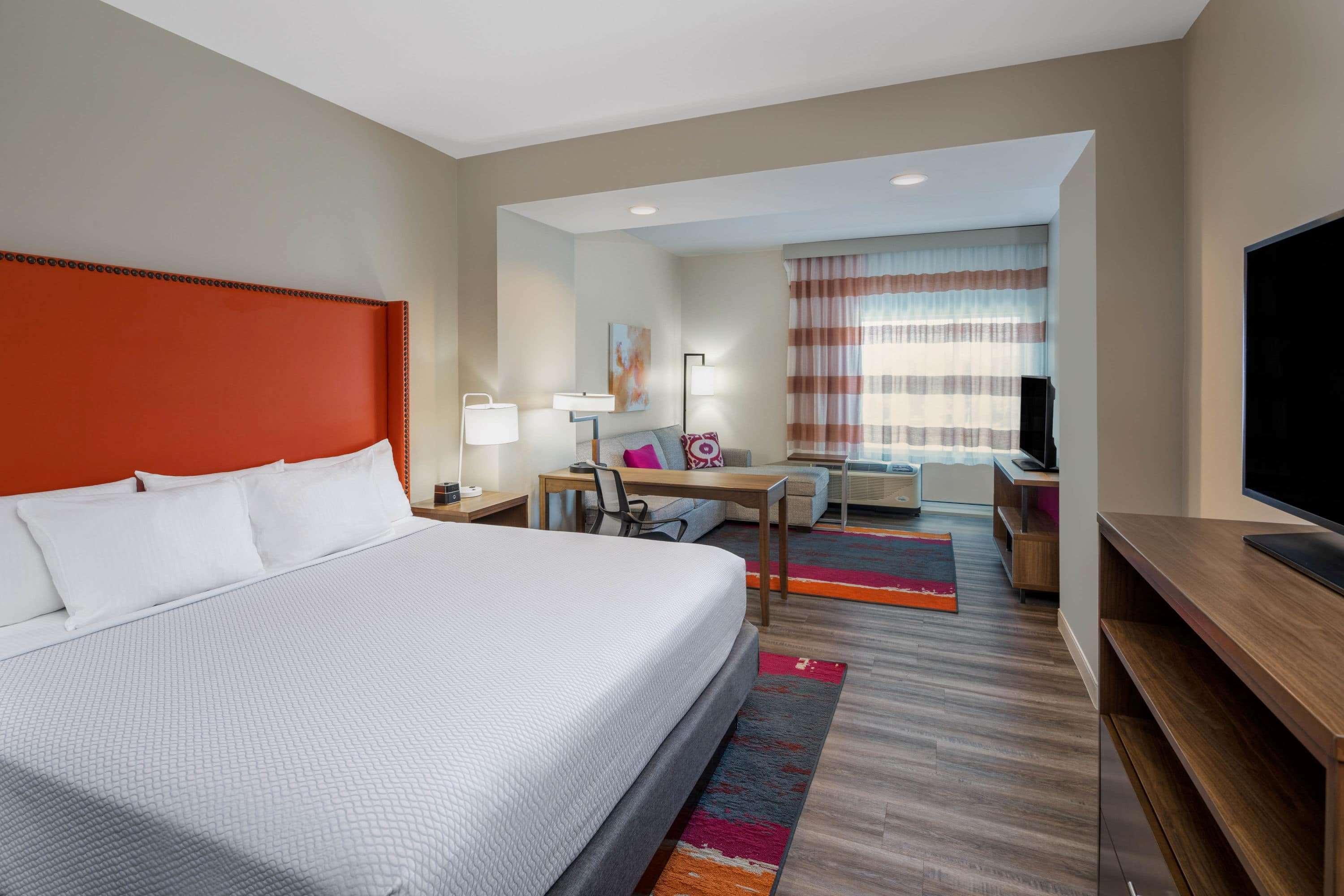 La Quinta By Wyndham Greensboro Airport High Point Extérieur photo