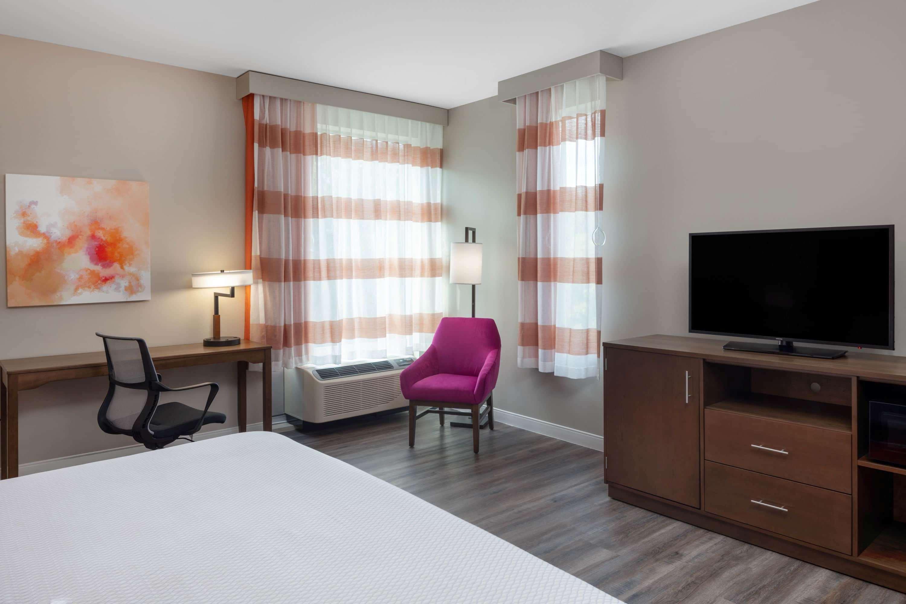 La Quinta By Wyndham Greensboro Airport High Point Extérieur photo