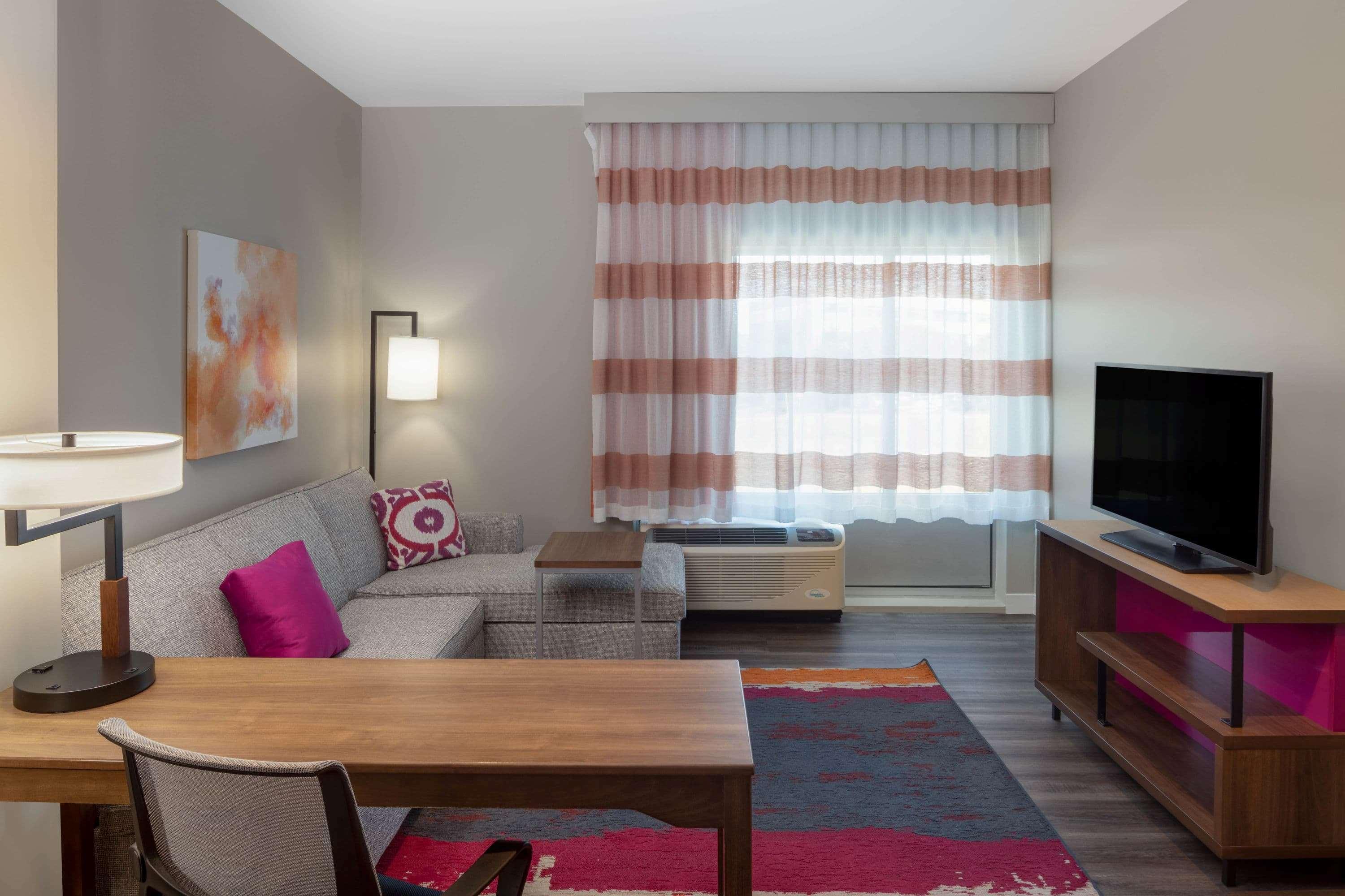 La Quinta By Wyndham Greensboro Airport High Point Extérieur photo